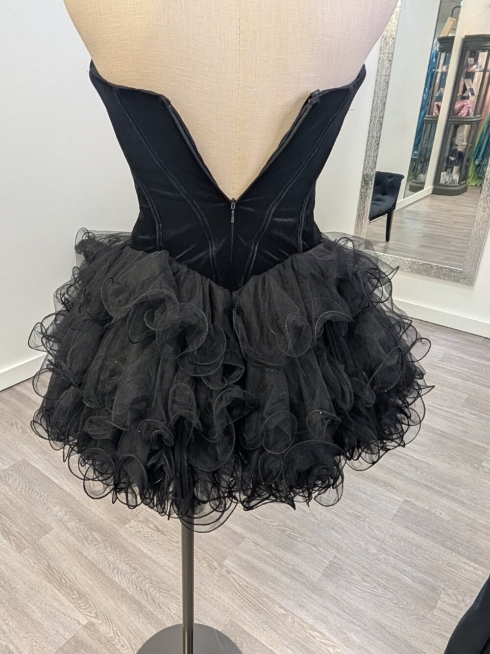 Sherri Hill #55828 black cocktail dress size 2 - Picture 2 of 4